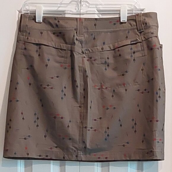 Eddie Bauer Adventure 2.0 Olive Green Arrow Print Golf Skort Size 8 - Picture 3 of 12